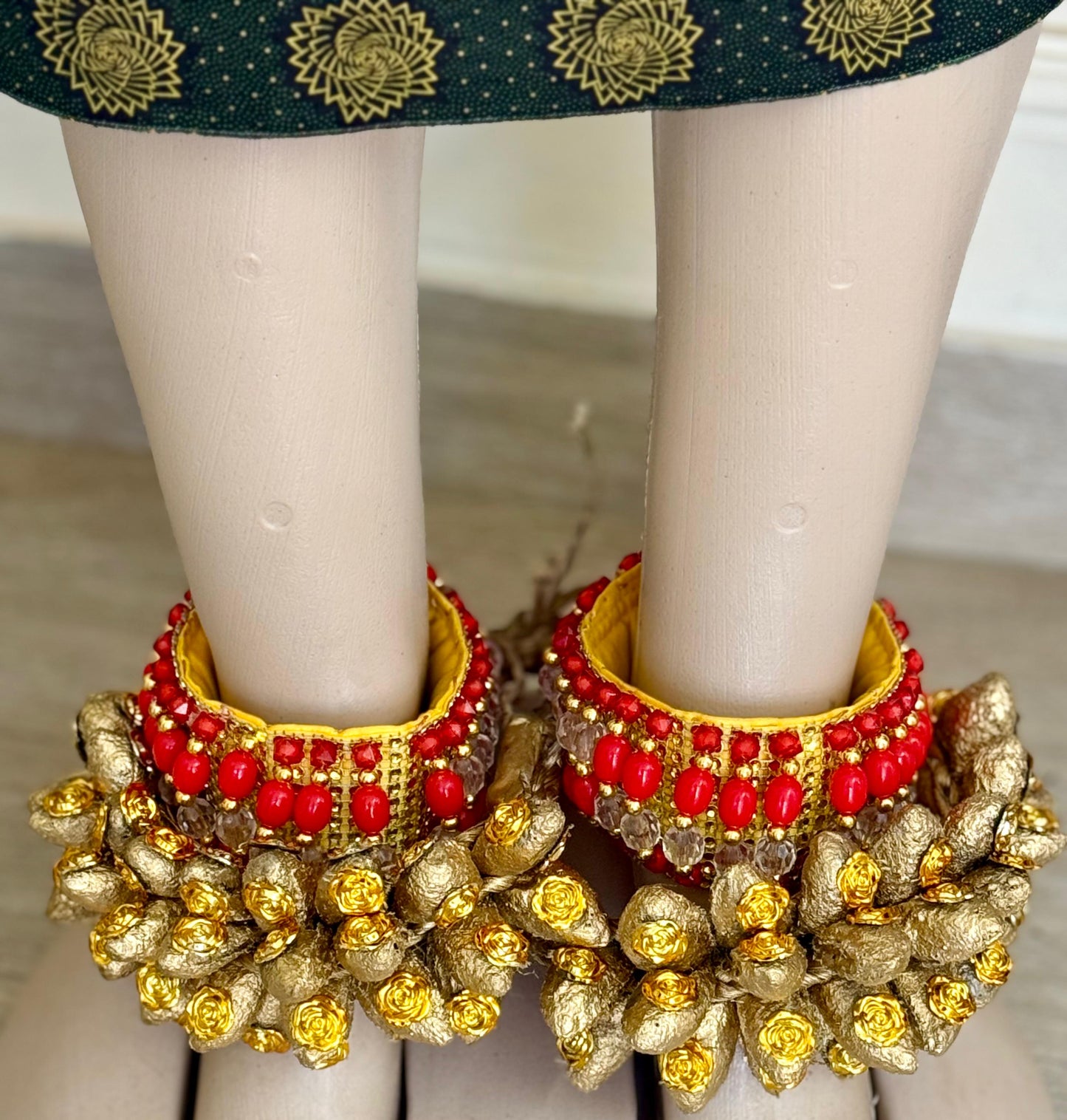 Emafahlawane gold bling